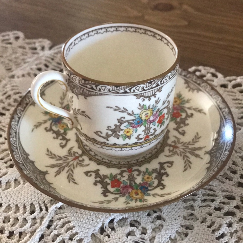 Chatham demitasse cups - set of 11 cups/plates